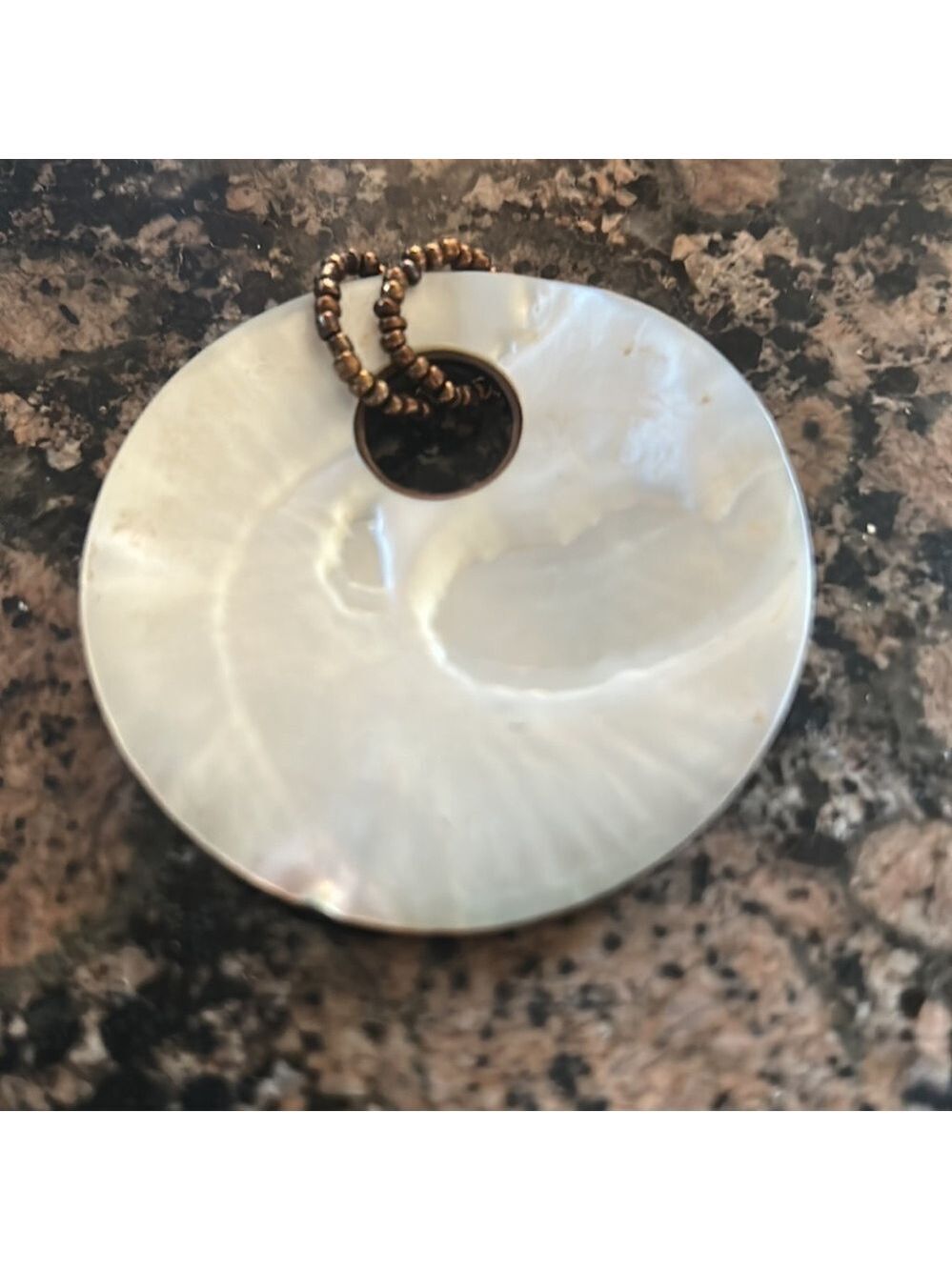 Shell pendant - Picture 2 of 2